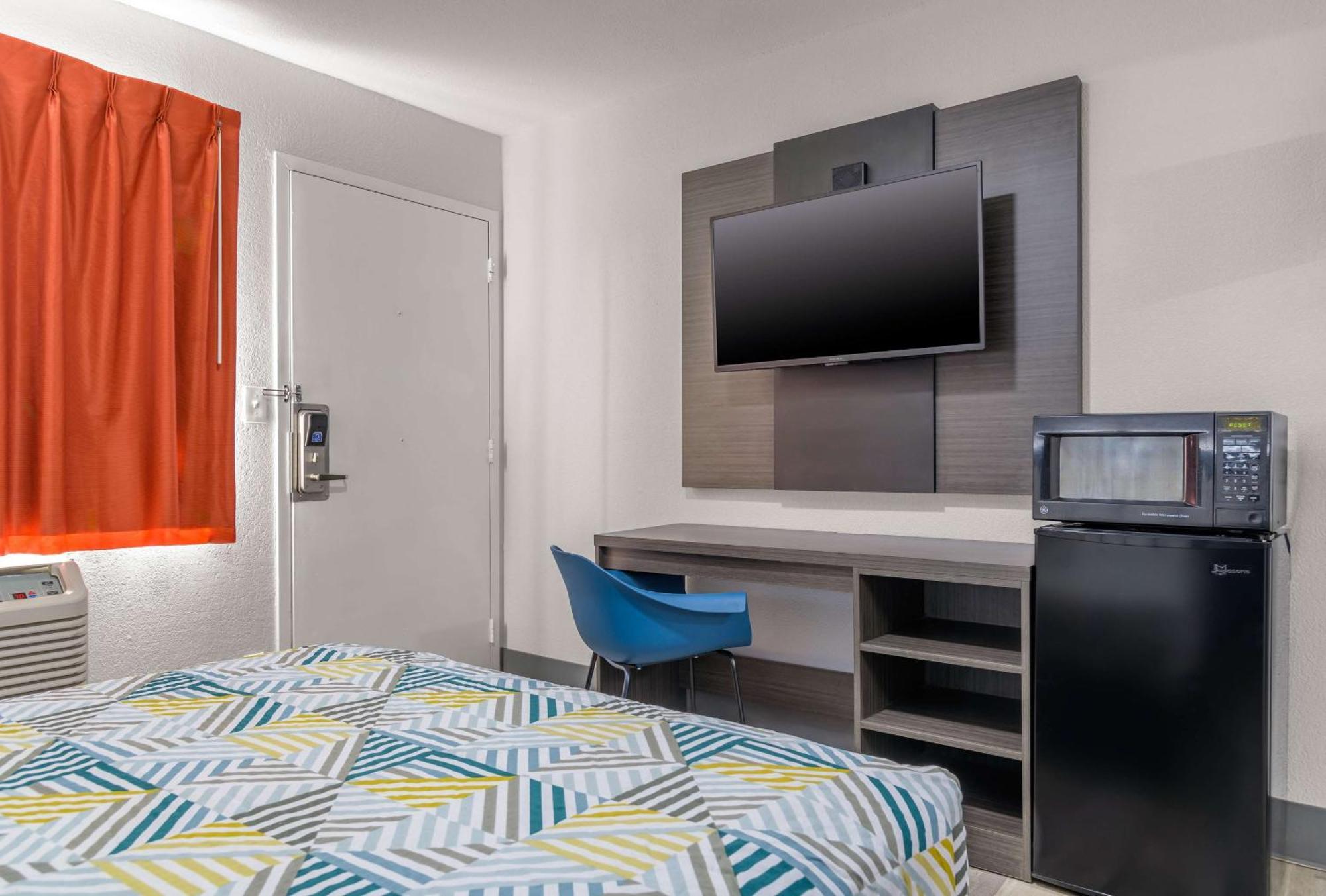 Home 6 Motel Topeka Luaran gambar