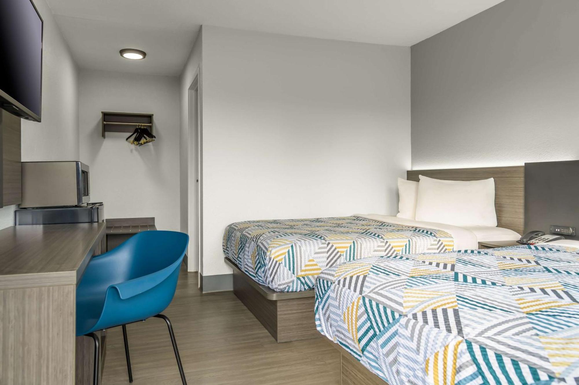 Home 6 Motel Topeka Luaran gambar